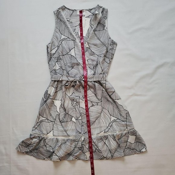 Sienna Sky Women's Leaf Print Surplice Ruffled Short Dress Size Small NWT - Picture 14 of 15